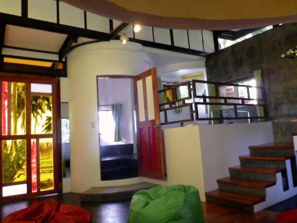 Somewhere Else Boutique Resort Mambajao Exteriör bild