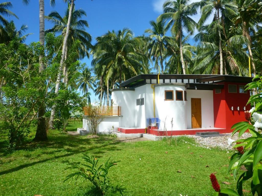 Somewhere Else Boutique Resort Mambajao Rum bild